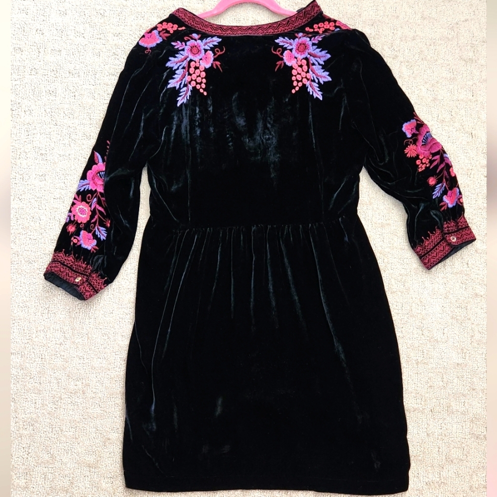 Johnny Was Marcella Floral Velvet Henley Tunic Pockets Dress Heavy Embroidery M - Picture 6 of 13